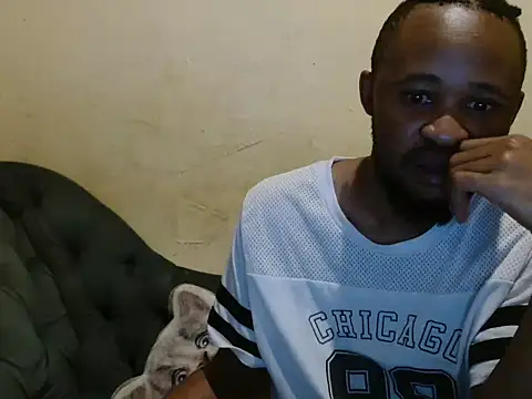 xxTroyX online show from May 18, 9:09 pm