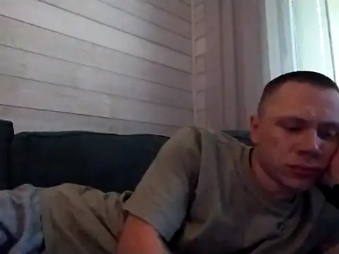 Snapshot of fitboyy_ chatting on June 25, 5:39 pm fitboyy online show from June 25, 5:39 pm