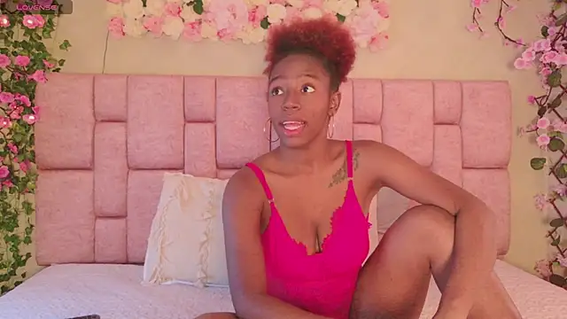 Snapshot of TiffanyEbony_ chatting on May 11, 2:45 pm TiffanyEbony online show from May 11, 2:45 pm