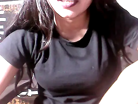 Snapshot of Lovely_Pandey chatting on May 9, 6:40 am Lovely Pandey online show from May 9, 6:40 am