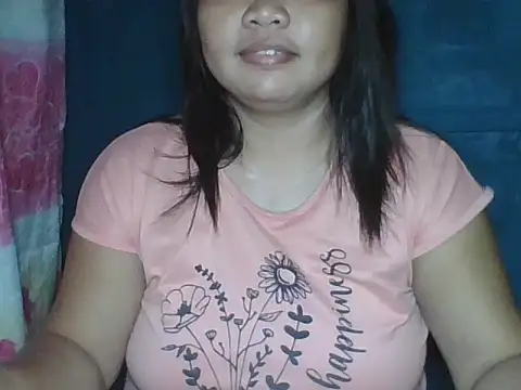 MommyKaye30 online show from July 17, 6:24 pm