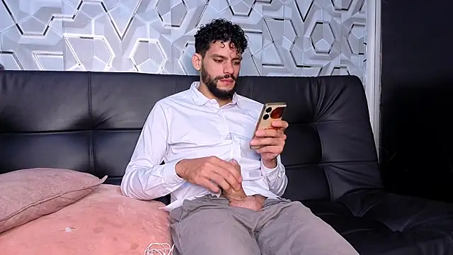 Big cock 21s online show from May 3, 1:11 am