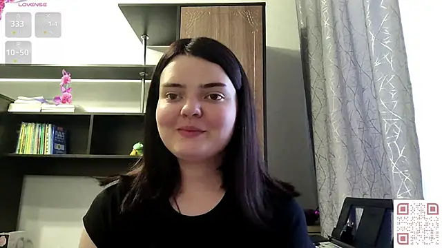RebelDesiree online show from June 9, 11:00 am