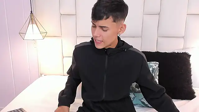 JacobFerrer online show from June 1, 5:25 pm
