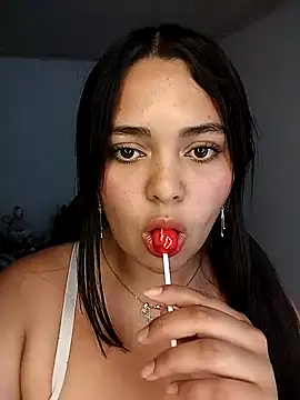 melisacc online show from May 7, 8:03 pm