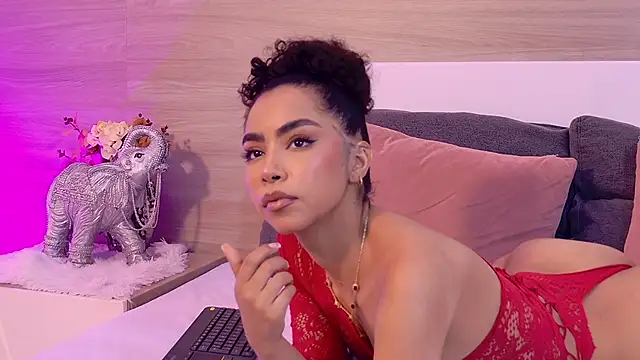 TamaraMontiel online show from May 11, 2:45 pm