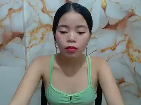 Sweet Sarah69 online show from May 20, 12:44 pm