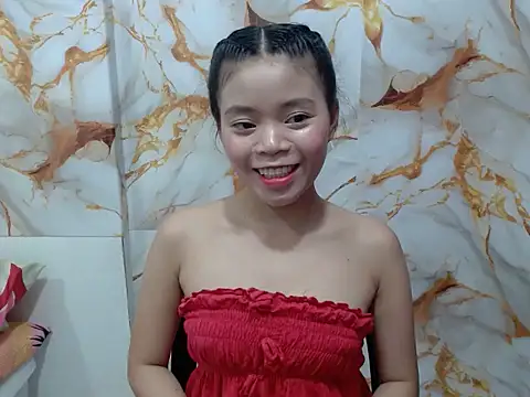 Snapshot of Sweet_Sarah69 chatting on June 25, 11:04 am Sweet Sarah69 online show from June 25, 11:04 am