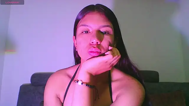 FernandaHils online show from May 5, 12:57 pm