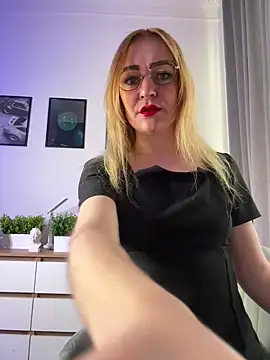 CherryChaos  online show from June 11, 6:22 am