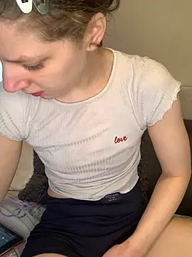 Snapshot of Tatum-Bear chatting on June 17, 12:29 pm Tatum-Bear online show from June 17, 12:29 pm