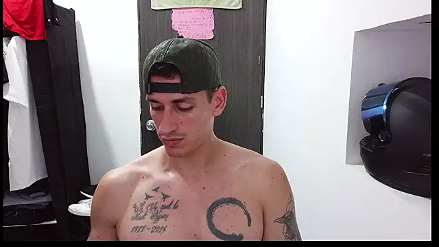 RaulRico online show from June 18, 12:22 am