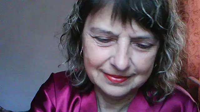 ElizabethGorden online show from May 17, 4:32 am