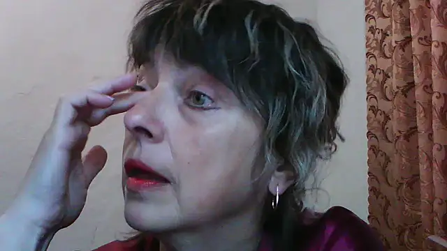 ElizabethGorden online show from May 21, 3:13 am