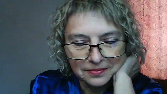 ElizabethGorden online show from June 17, 5:43 am