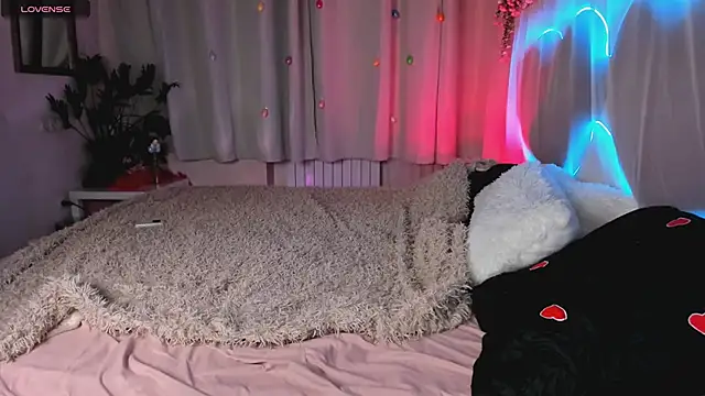MaddyFever online show from June 13, 5:27 am