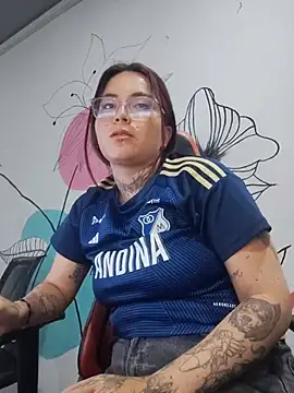 Snapshot of marita_ chatting on June 8, 10:32 pm marita online show from June 8, 10:32 pm