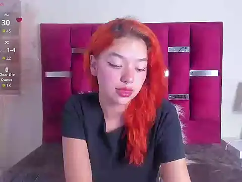 KayleeMei online show from May 26, 11:39 am