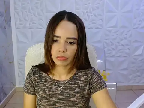 Snapshot of naomis_36 chatting on July 29, 2:15 pm naomis 36 online show from July 29, 2:15 pm