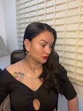 Ameliia Morgan online show from May 17, 2:53 am