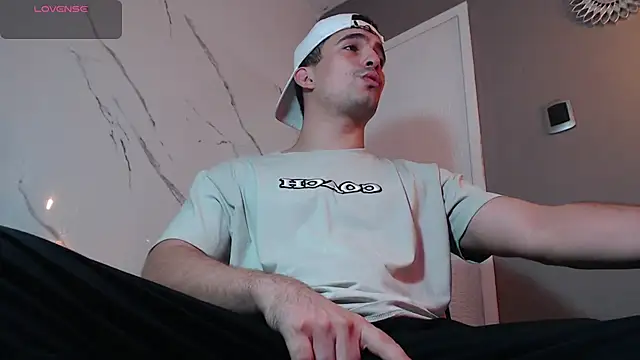 tanner-hard  online show from June 11, 7:56 pm