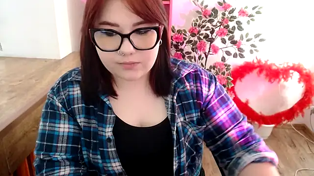 KarolinasHot online show from June 14, 1:24 pm