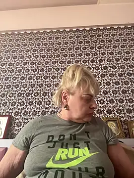 Snapshot of AnastasiaGrey777 chatting on May 27, 8:00 am AnastasiaGrey777 online show from May 27, 8:00 am