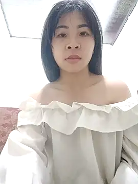 Vivi00v online show from May 11, 1:00 am