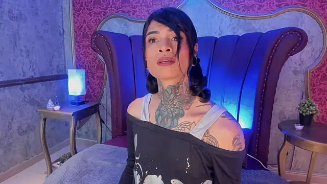 Misaki Six online show from May 15, 12:45 pm