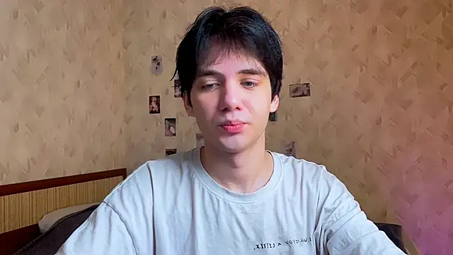 Snapshot of Zombde chatting on July 2, 12:44 pm Zombde online show from July 2, 12:44 pm