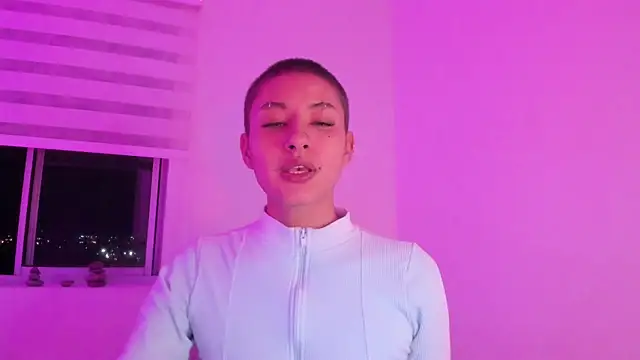 vandalovee  online show from June 30, 4:13 am