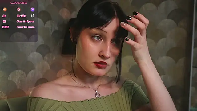 VelvetLily  online show from May 16, 9:13 pm