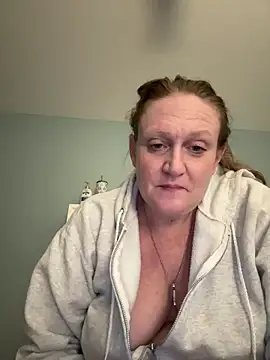 Kellilyn10 online show from May 30, 5:04 am