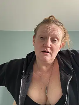 Kellilyn10 online show from June 4, 7:31 pm