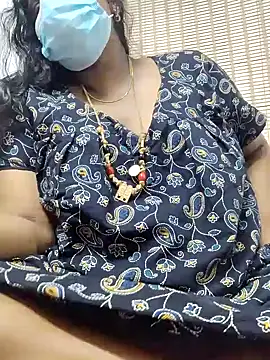 tamilkavitha123 online show from May 11, 11:16 am