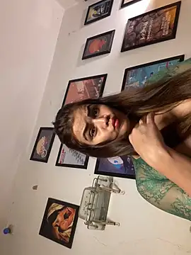 Snapshot of Leena_singh chatting on June 19, 5:50 pm Leena singh online show from June 19, 5:50 pm