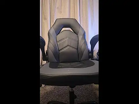 Huew-G-Rection online show from May 7, 7:41 pm