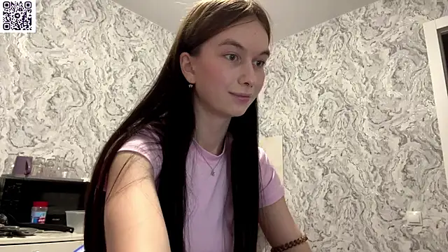 Snapshot of HinaDesire chatting on May 11, 9:12 pm HinaDesire online show from May 11, 9:12 pm