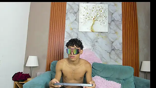 BOUL GUYS online show from June 6, 10:58 pm