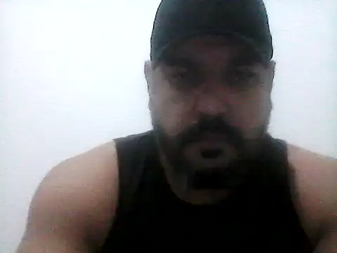 Snapshot of stallony chatting on May 10, 11:54 pm stallony online show from May 10, 11:54 pm