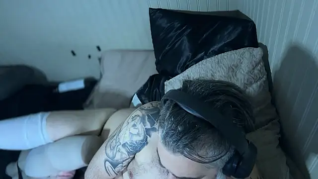 Snapshot of Helljeje chatting on January 17, 6:00 pm Helljeje online show from January 17, 6:00 pm