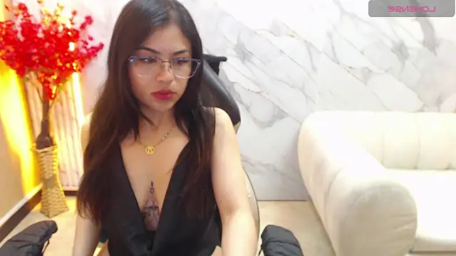 Snapshot of Jade_tf chatting on May 25, 1:17 pm Jade tf online show from May 25, 1:17 pm
