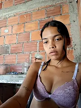 Snapshot of Dahimon-18 chatting on June 30, 1:45 pm Dahimon-18 online show from June 30, 1:45 pm