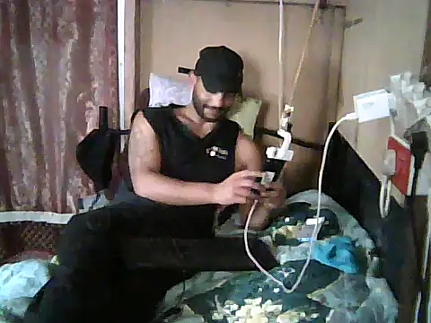 Camodick online show from November 1, 11:45 am