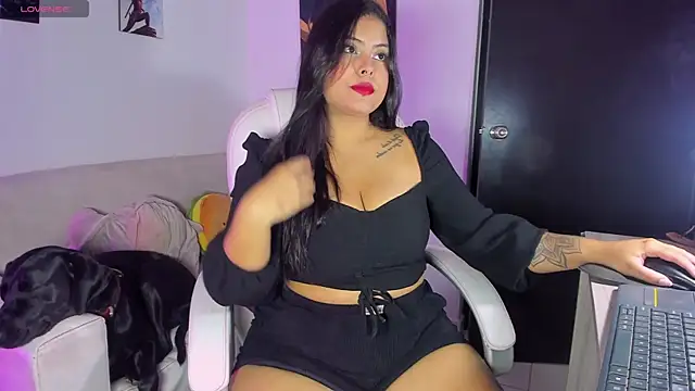 miakushmodel online show from June 9, 11:27 pm