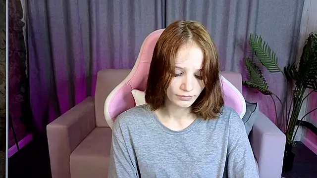 AliceJohansone online show from June 27, 1:43 am