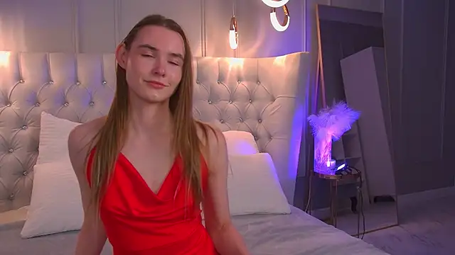 LillianYoung online show from May 8, 9:36 am