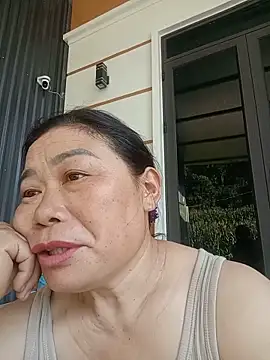 Snapshot of -Lytina- chatting on May 25, 11:44 pm -Lytina- online show from May 25, 11:44 pm