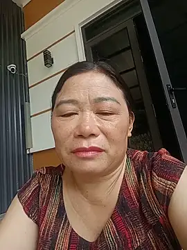 Snapshot of -Lytina- chatting on May 30, 12:52 am -Lytina- online show from May 30, 12:52 am