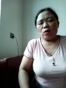 Snapshot of -Lytina- chatting on June 11, 12:32 am -Lytina- online show from June 11, 12:32 am